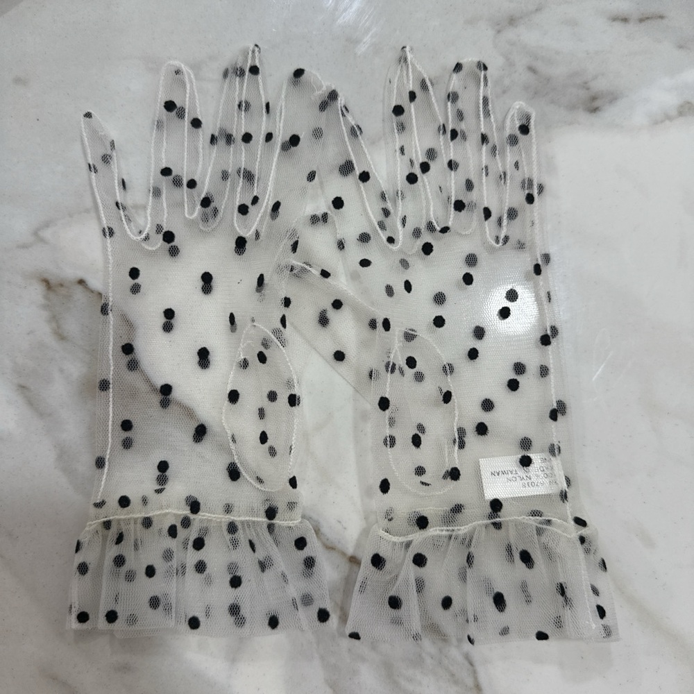 1960s vintage gloves - white mesh with black polka dots